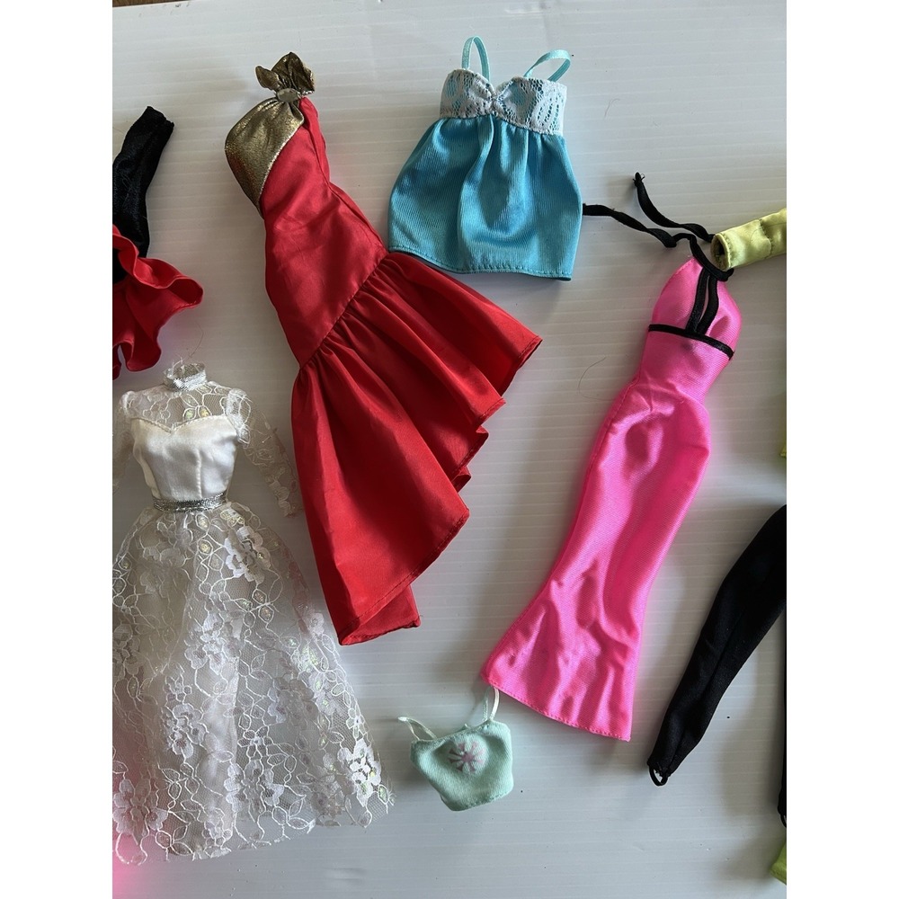 Barbie Doll Clothes Lot - Picture 3 of 4